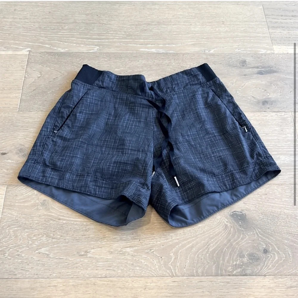 Women’s Athletic Shorts Calia by Carrie Underwood Black Athleisure Pickleball - Picture 2 of 7